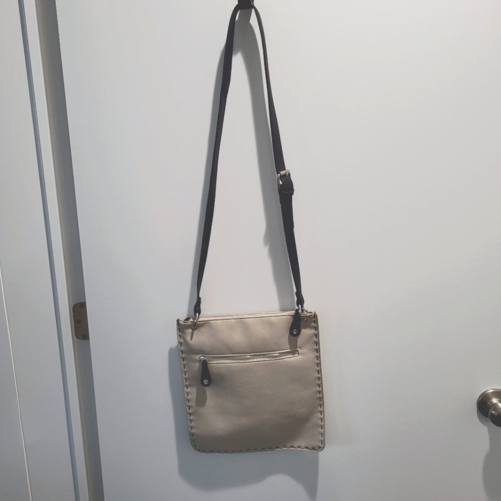 Shiraleah Chicago crossbody bag